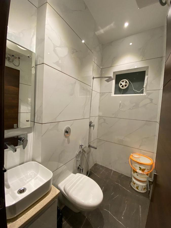 Hotel Blossom Inn อัมริตสา ภายนอก รูปภาพ