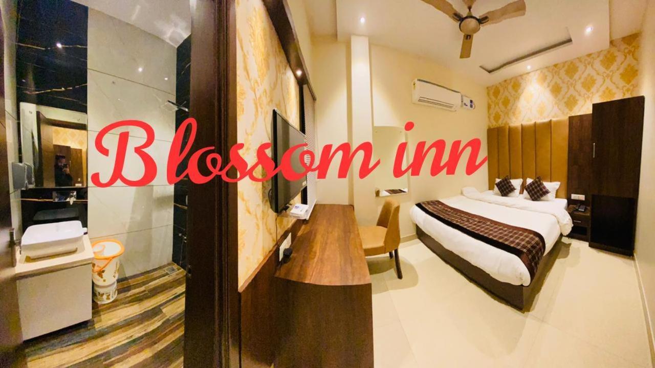Hotel Blossom Inn อัมริตสา ภายนอก รูปภาพ